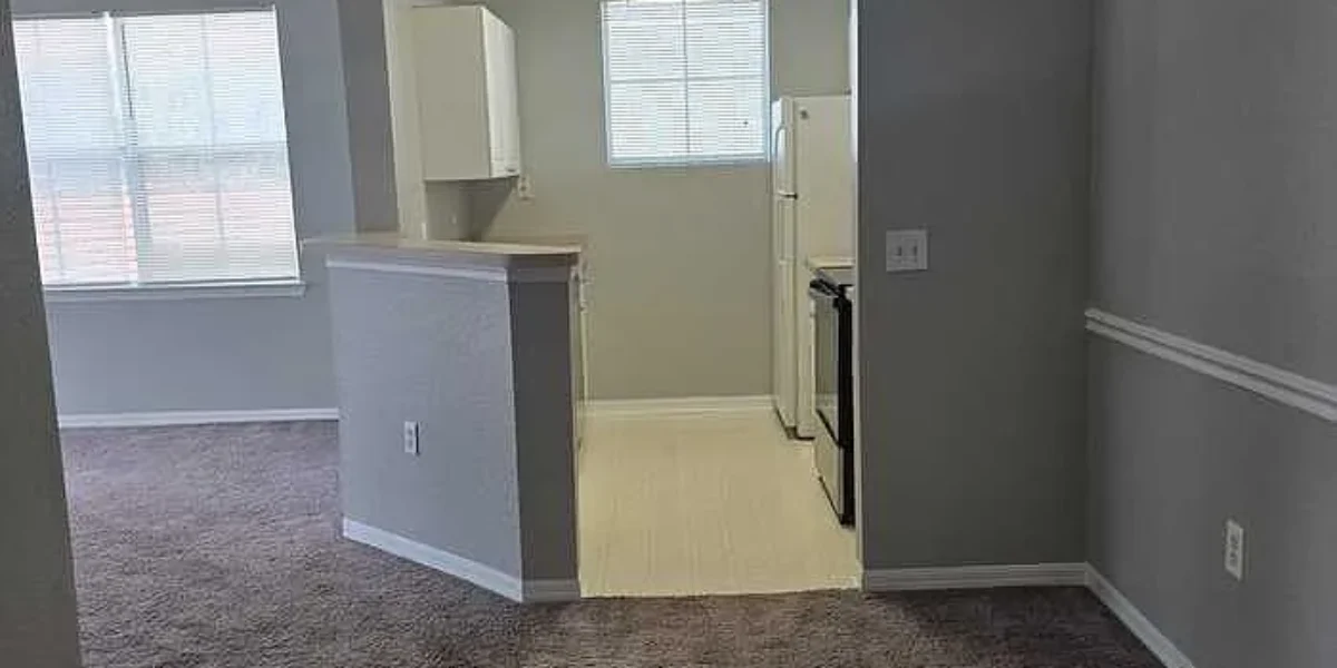 18001 Richmond Place Dr APT 322 (4)